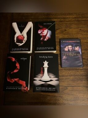 Twilight Saga Book & Movie Complete Bundle – 4 Books + 5 Movie DVD Collection
